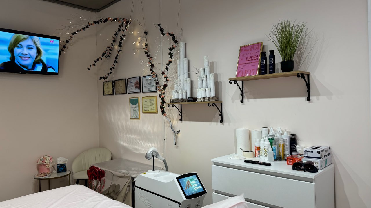 Первый Лазерный